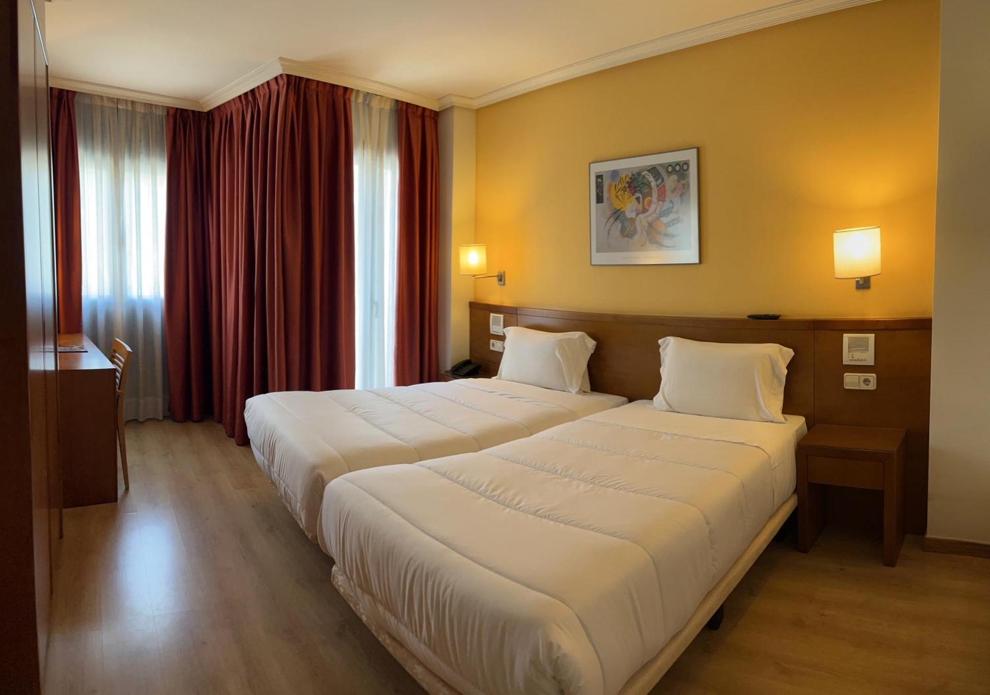 U Hotel Ogalia Виго Экстерьер фото
