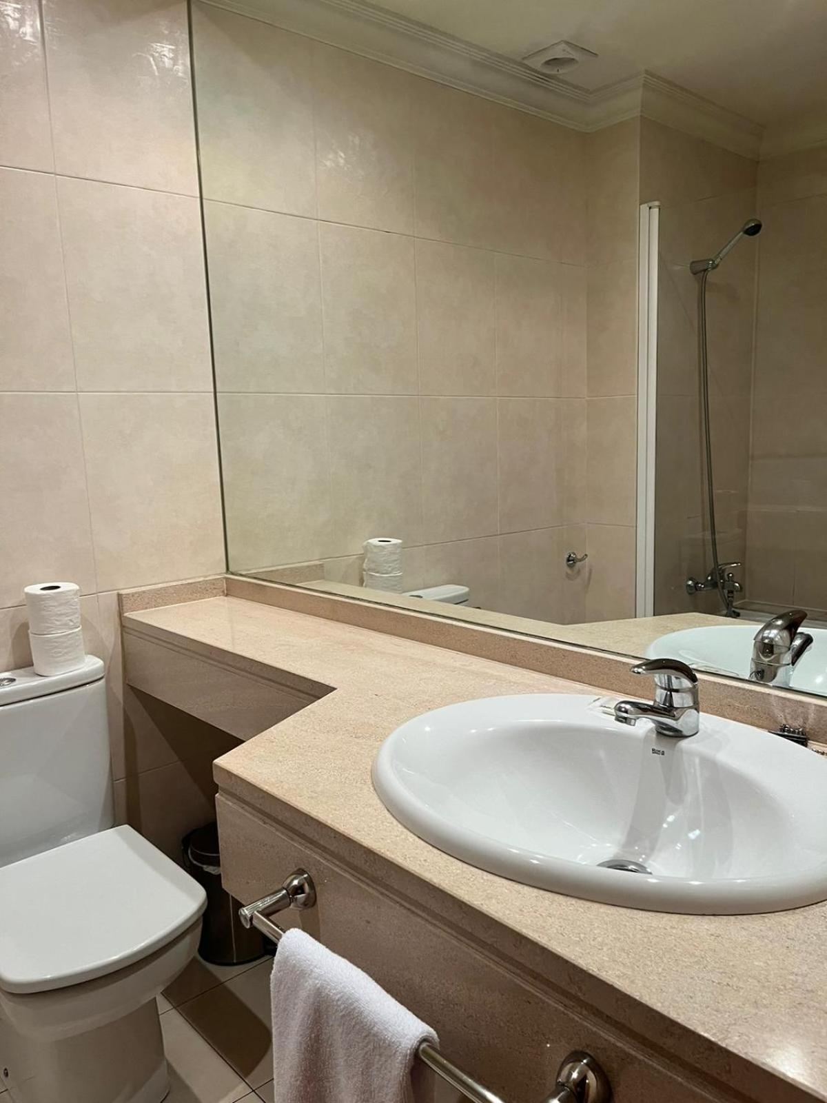 U Hotel Ogalia Виго Экстерьер фото