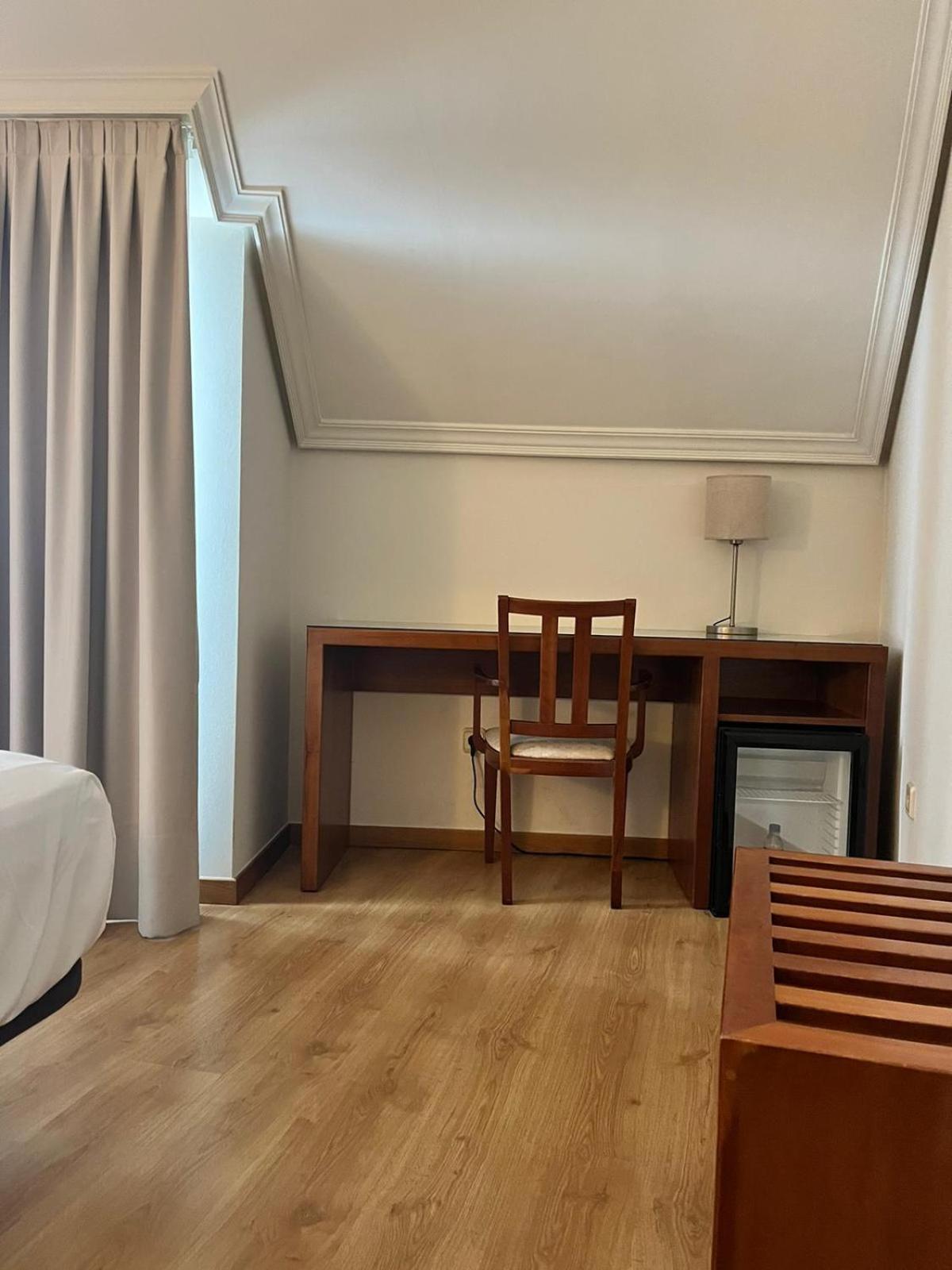 U Hotel Ogalia Виго Экстерьер фото
